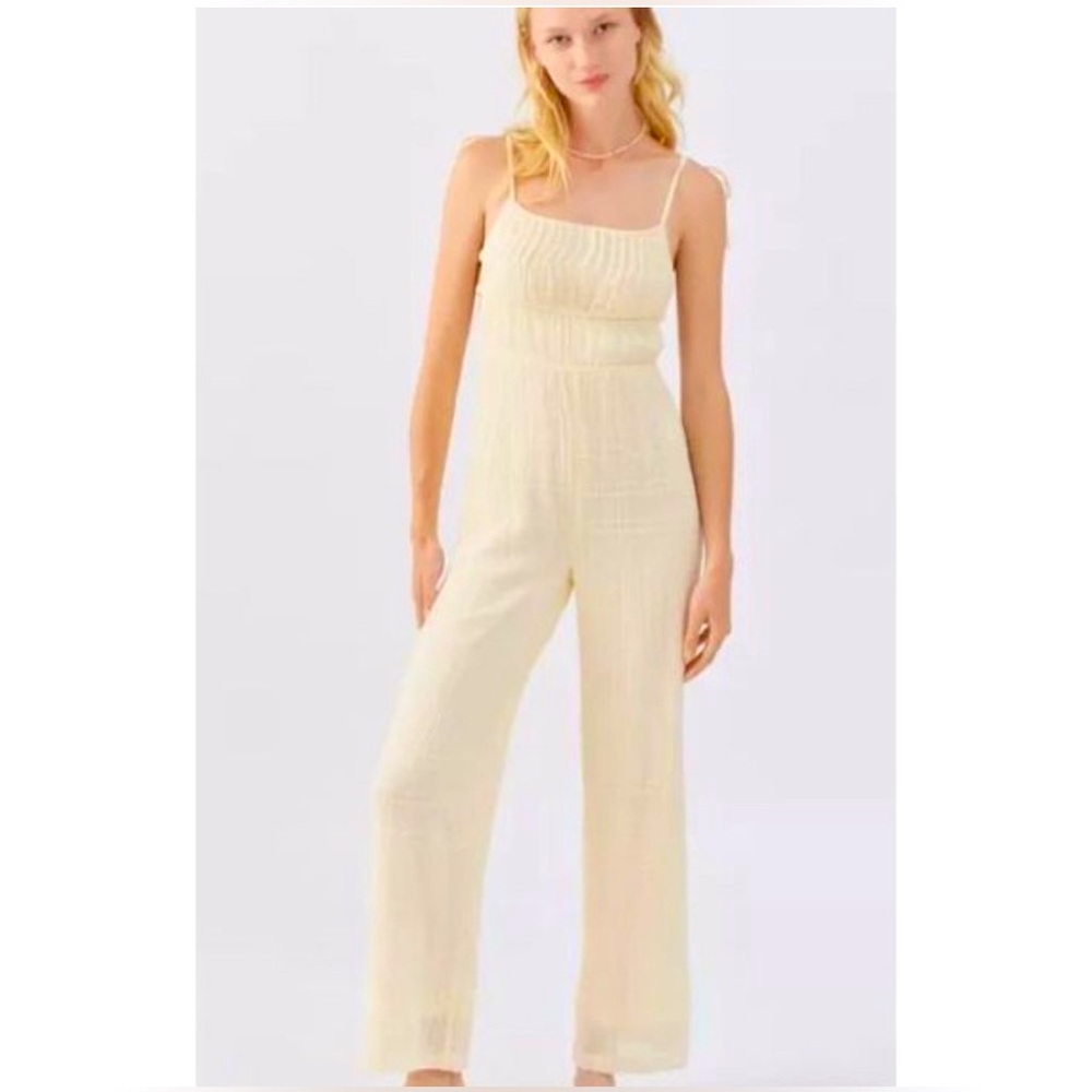 Sleeveless Jumpsuit With Twisted Front And Cut-Out